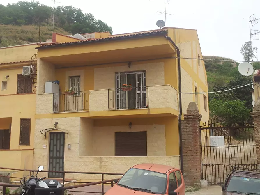 Immagine 1 di Casa indipendente in vendita  in Via ctd Scoppo, 62 a Messina