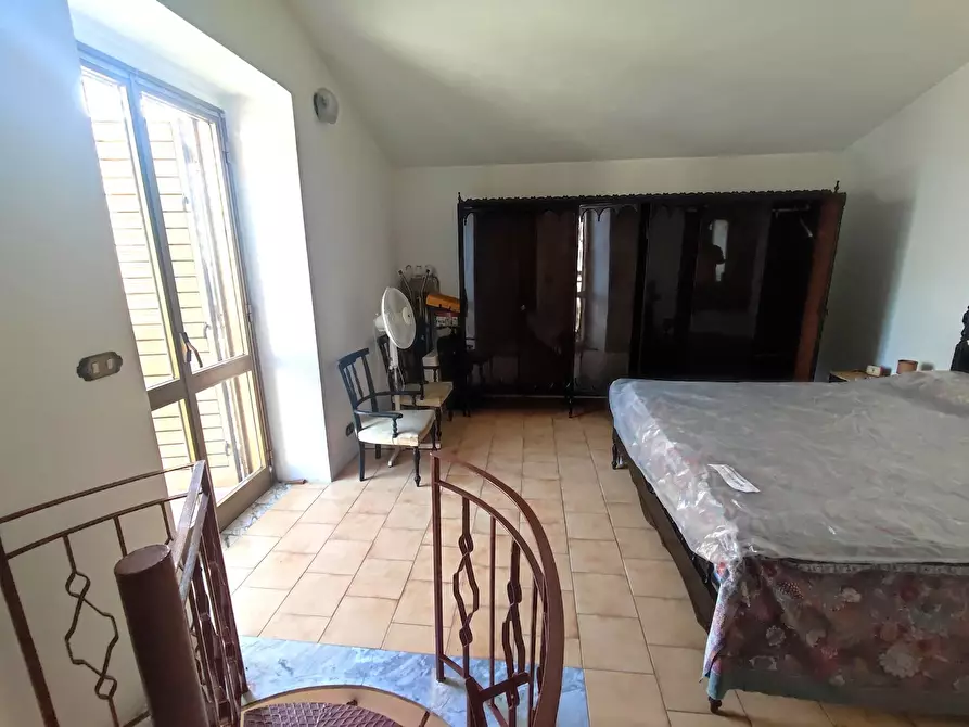 Immagine 9 di Appartamento in vendita  in Via G. GARIBALDI, 114 a San Vito Sullo Ionio