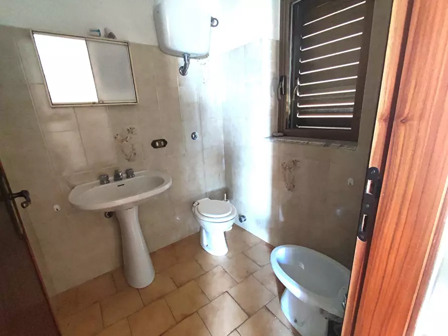 Immagine 14 di Appartamento in vendita  in Via G. GARIBALDI, 114 a San Vito Sullo Ionio