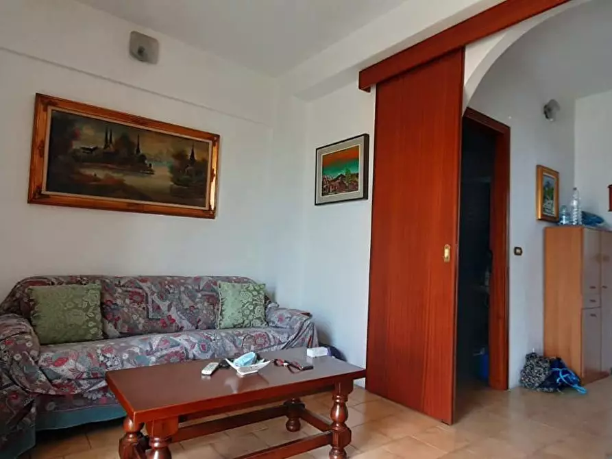 Immagine 12 di Appartamento in vendita  in Via G. GARIBALDI, 114 a San Vito Sullo Ionio