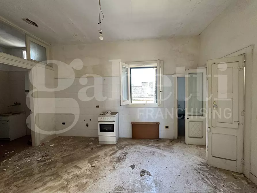 Immagine 10 di Casa indipendente in vendita  in Piazza Municipio, 3 a San Donato Di Lecce