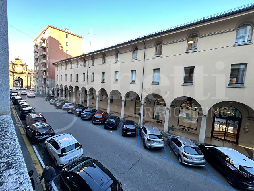 Immagine 30 di Ufficio in vendita  in Via DELLE LAME a Bologna