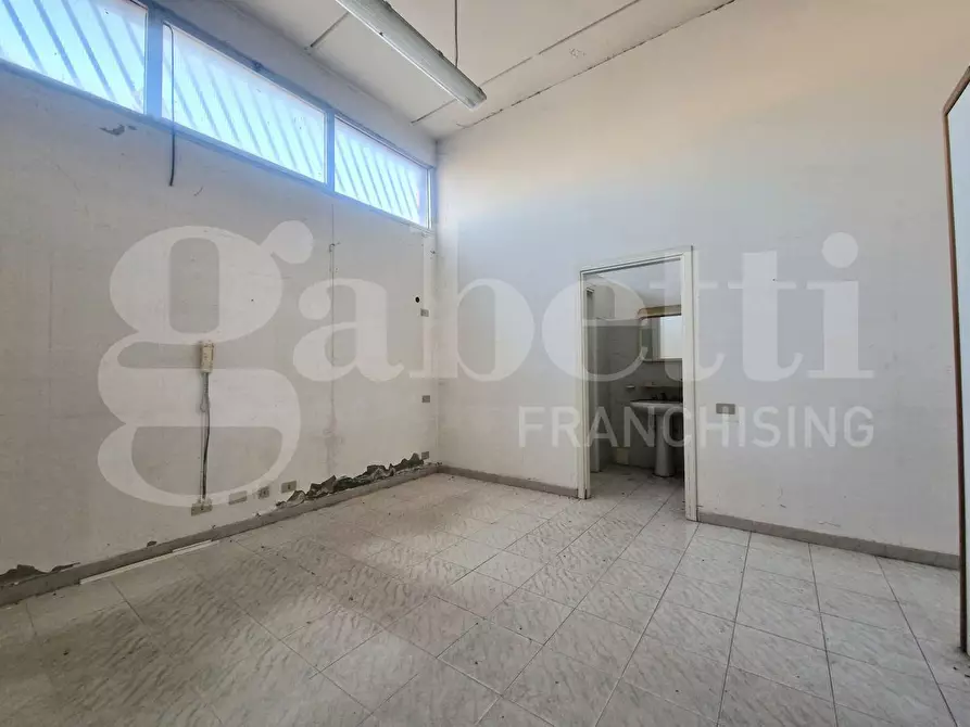 Immagine 9 di Magazzino in affitto  in Via don milani, snc a Sestu