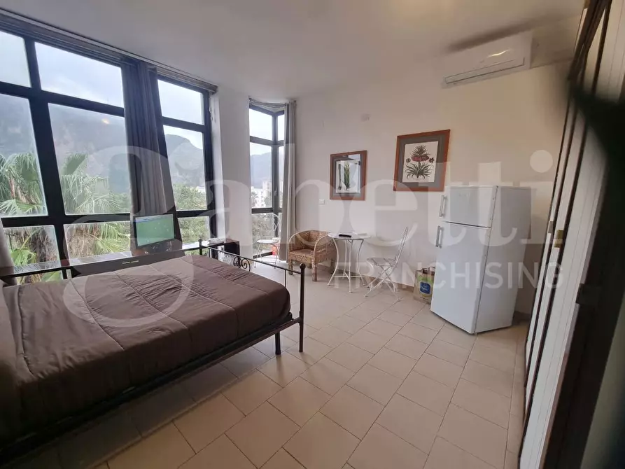 Immagine 10 di Loft/Open space in vendita  in Via Caduti senza Croce a Palermo