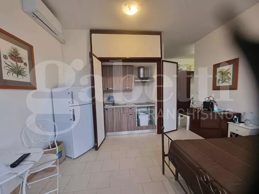 Immagine 9 di Loft/Open space in vendita  in Via Caduti senza Croce a Palermo