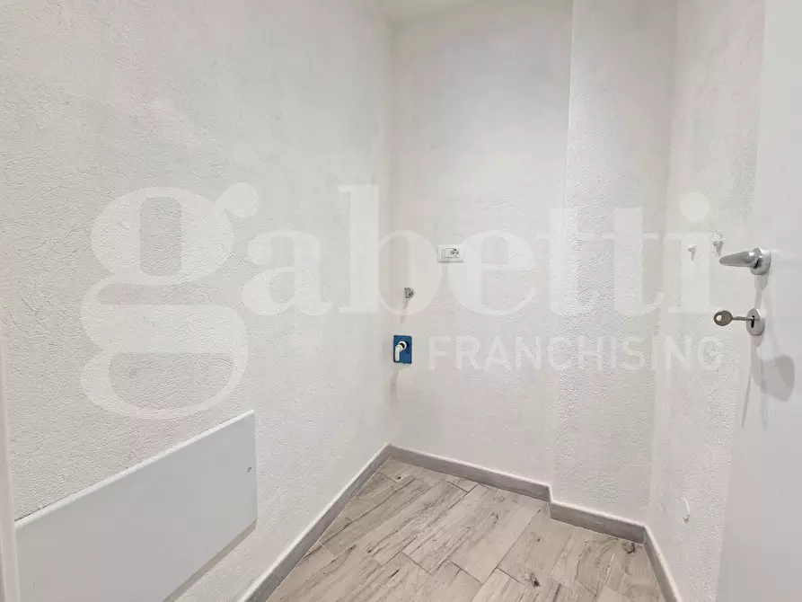 Immagine 5 di Negozio in affitto  in Via monserrato, 179 a Sestu