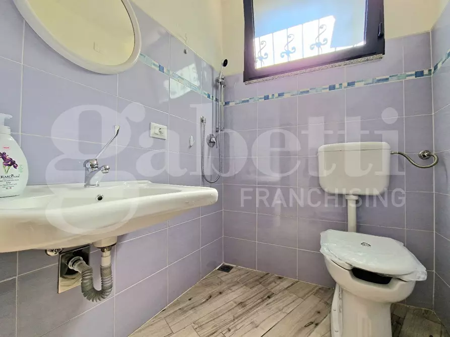 Immagine 4 di Negozio in affitto  in Via monserrato, 179 a Sestu