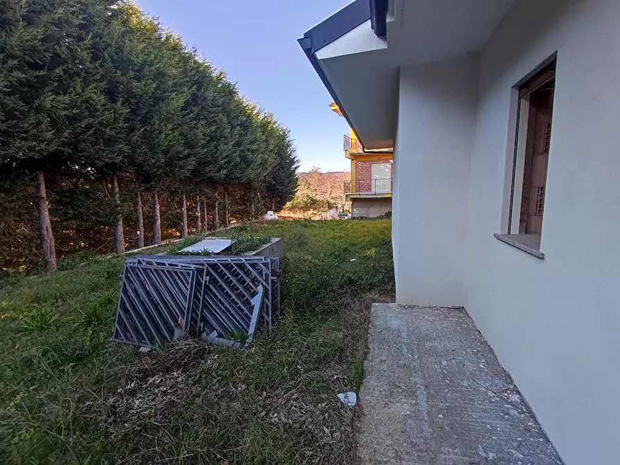 Immagine 12 di Villa in vendita  in Contrada LUCA, SNC a Chiaravalle Centrale