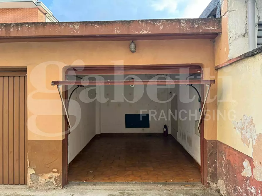 Immagine 4 di Box auto in vendita  in Via Cantore a Grugliasco