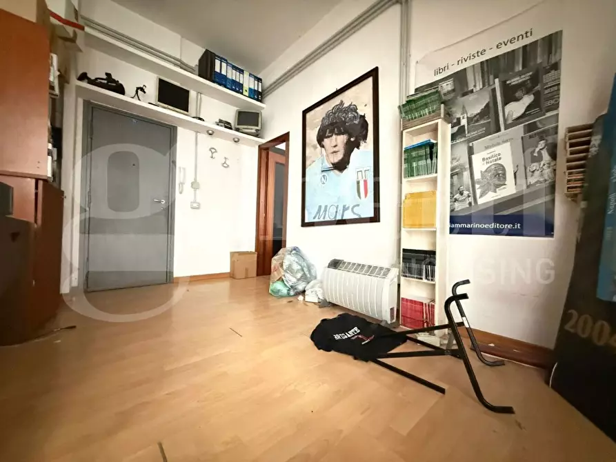 Immagine 3 di Ufficio in vendita  in Piazza garbaldi a Napoli