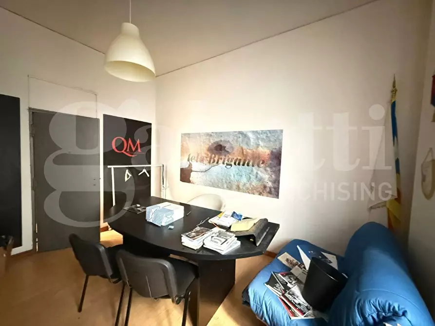 Immagine 7 di Ufficio in vendita  in Piazza garbaldi a Napoli