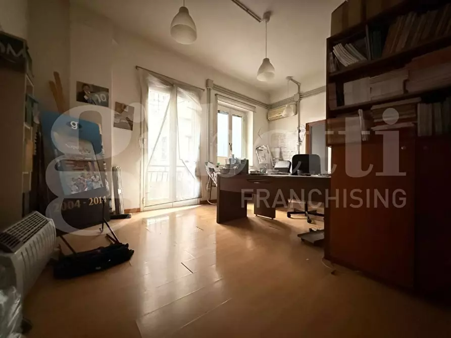 Immagine 8 di Ufficio in vendita  in Piazza garbaldi a Napoli