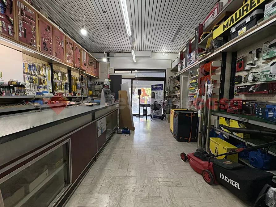 Immagine 35 di Attività commerciale in vendita  in Via TERRACINA, 52 a San Felice Circeo
