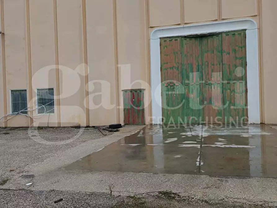 Immagine 5 di Capannone industriale in affitto  in Via Nazionale Calore, snc a Mirabella Eclano