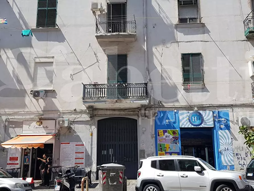 Immagine 11 di Negozio in vendita  in Via Rimini, 52 a Napoli