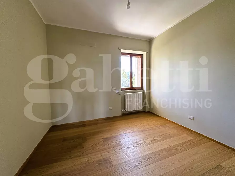 Immagine 24 di Appartamento in vendita  in Piazza Montale, 3 a Lecce