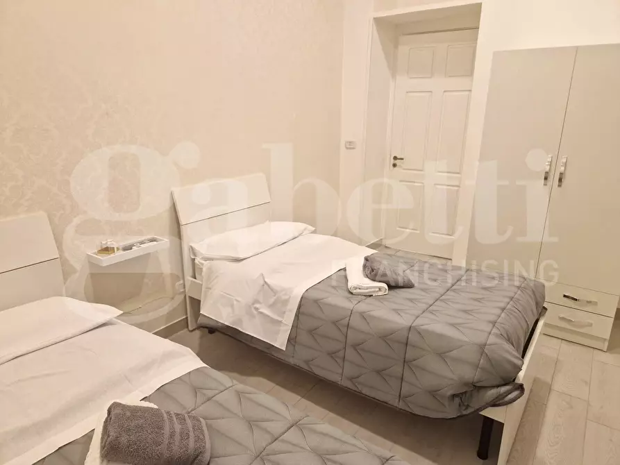 Immagine 11 di Appartamento in affitto  in Via federico delpino a Napoli