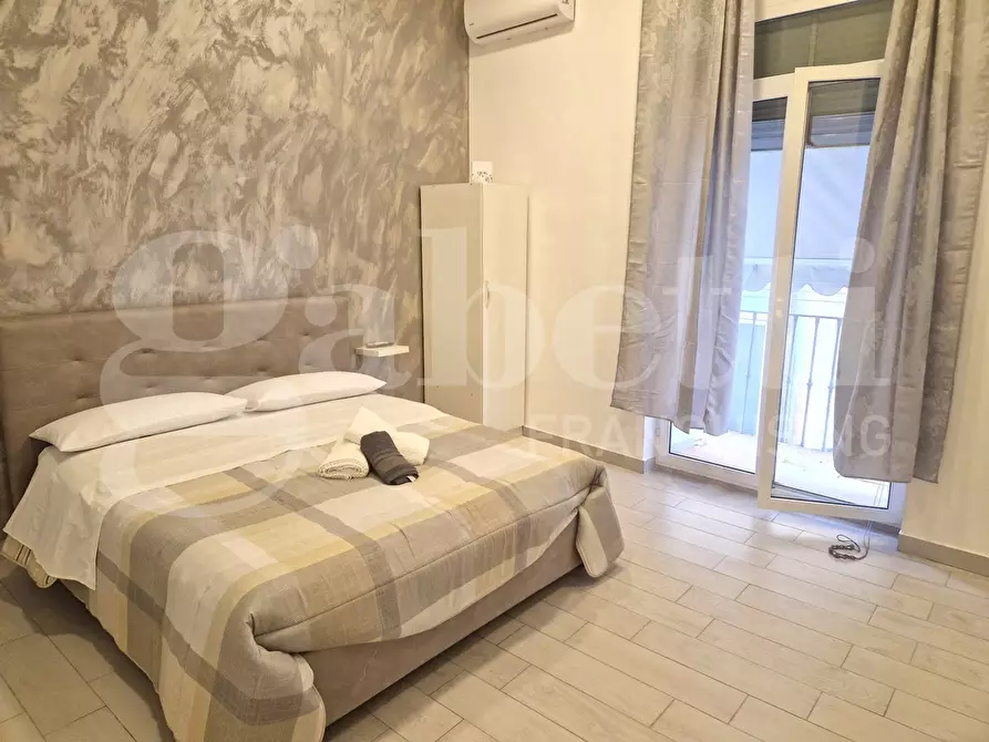 Immagine 5 di Appartamento in affitto  in Via federico delpino a Napoli