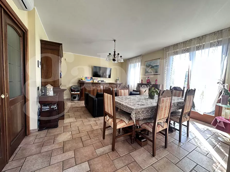 Immagine 4 di Villa in vendita  in Via Como, SNC a Erba