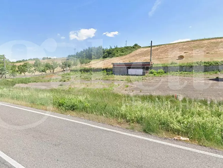 Immagine 2 di Terreno residenziale in vendita  in Strada Statale, snc a Benevento