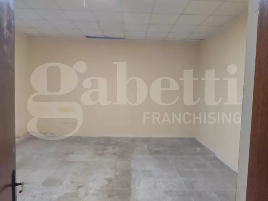 Immagine 6 di Magazzino in affitto  in Strada Statale Appia, snc a Benevento