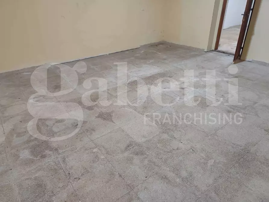 Immagine 5 di Magazzino in affitto  in Strada Statale Appia, snc a Benevento