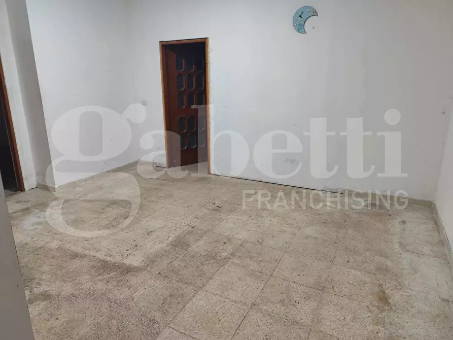 Immagine 2 di Magazzino in affitto  in Strada Statale Appia, snc a Benevento