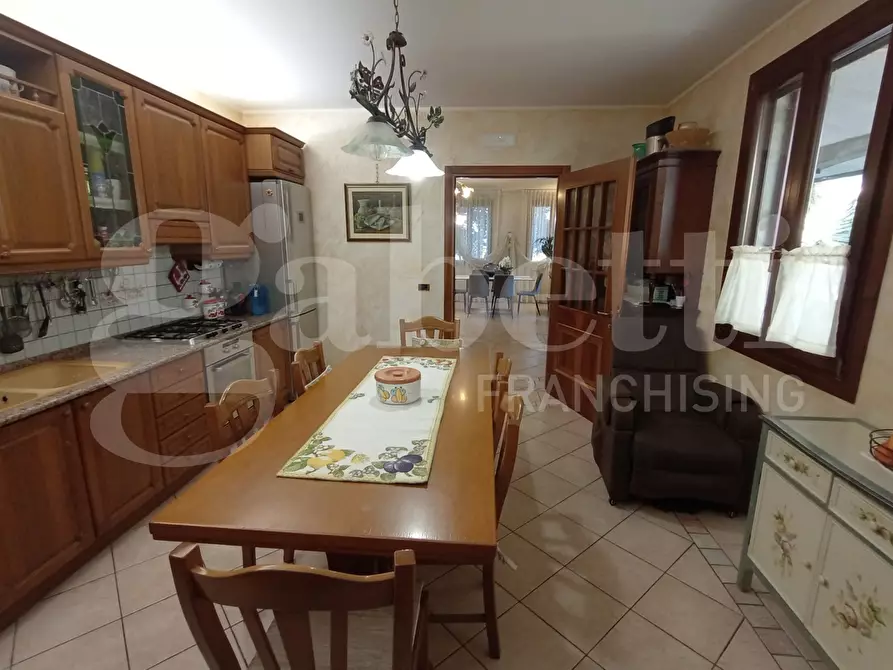Immagine 8 di Villa in vendita  in Via CONA, Via Trieste, 21 a Cona