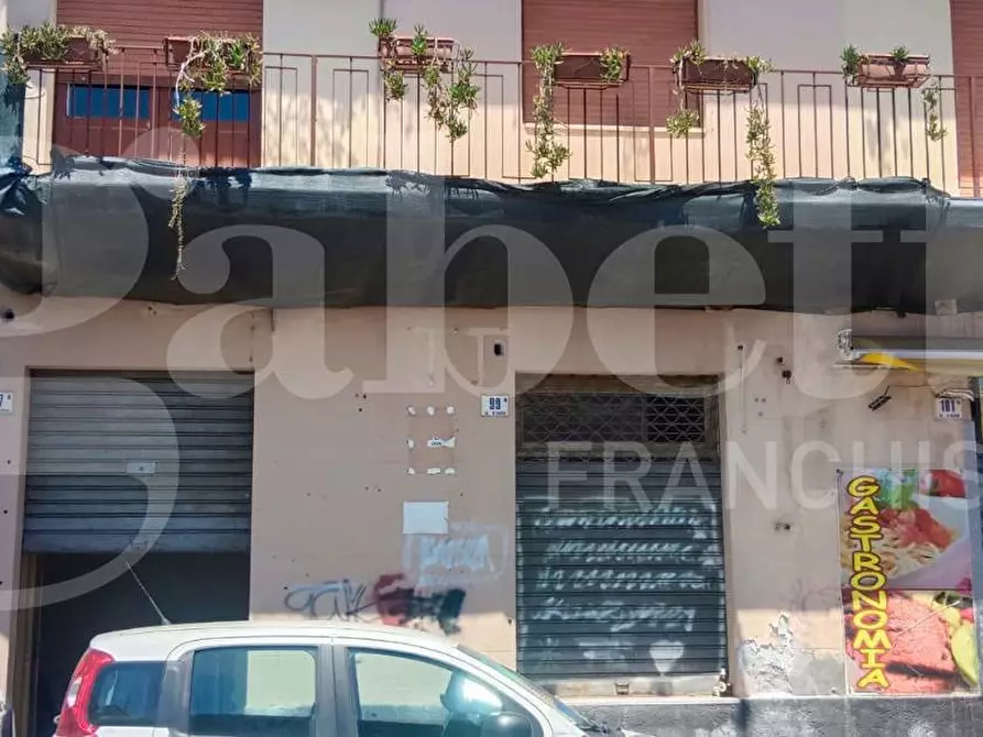 Immagine 1 di Negozio in vendita  in Via Re Martino, 97-99 a Catania