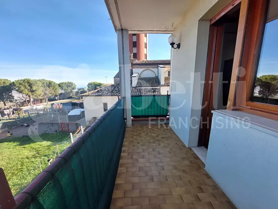 Immagine 17 di Appartamento in vendita  in Via Stradale della Madonna, 38 a Controguerra