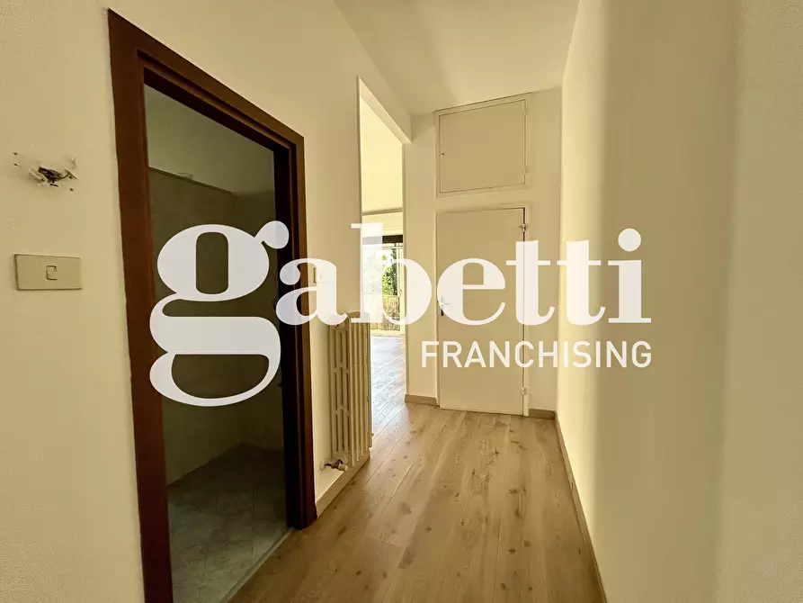 Immagine 1 di Appartamento in vendita  in Via Marzabotto a San Lazzaro Di Savena