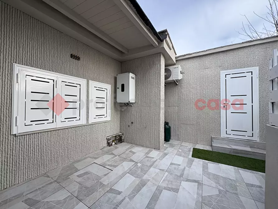 Immagine 9 di Villa in vendita  in Via MONACO, 1 a Terracina
