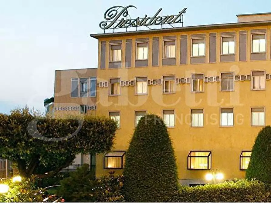 Immagine 2 di Rustico / casale in vendita  in Via Giovan Battista Perasso, 1 a Benevento