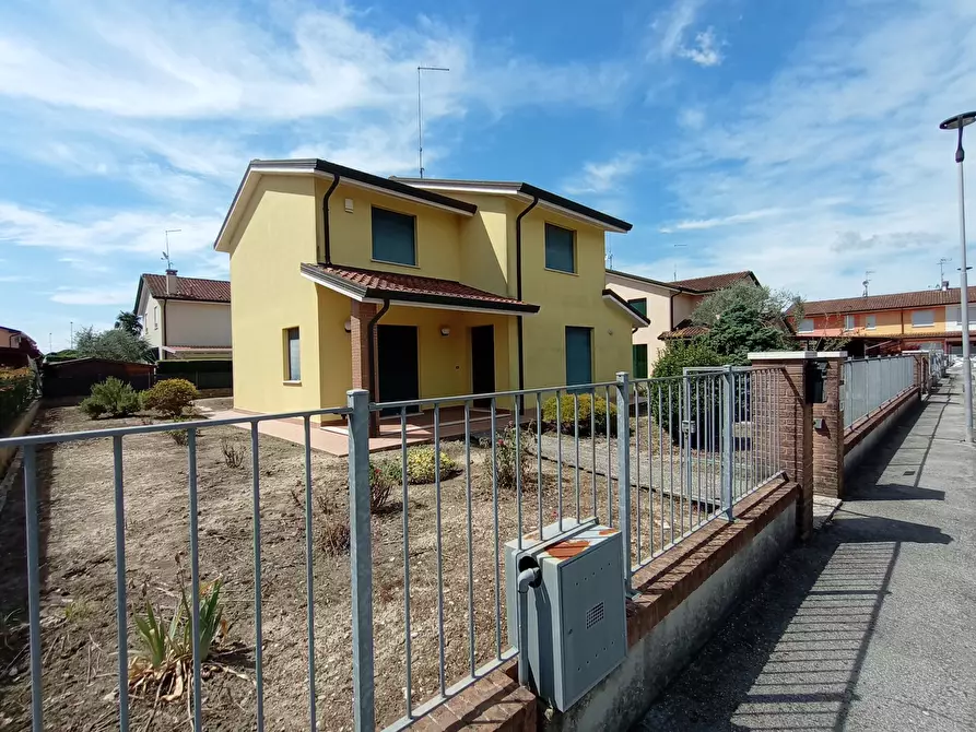 Immagine 30 di Villa in vendita  in Via Pettorazza Grimani, via Don Luigi Zampieri, 00 a Pettorazza Grimani