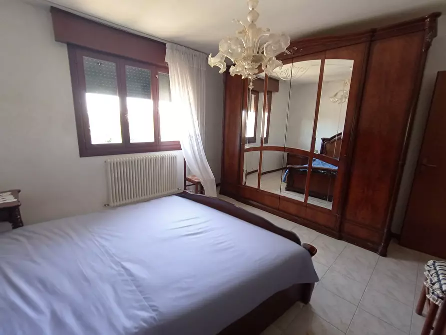 Immagine 19 di Villa in vendita  in Via Pettorazza Grimani, via Don Luigi Zampieri, 00 a Pettorazza Grimani