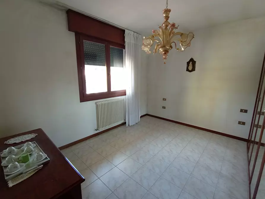 Immagine 17 di Villa in vendita  in Via Pettorazza Grimani, via Don Luigi Zampieri, 00 a Pettorazza Grimani