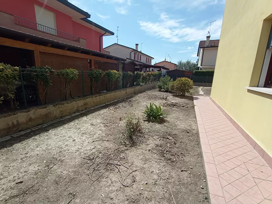 Immagine 27 di Villa in vendita  in Via Pettorazza Grimani, via Don Luigi Zampieri, 00 a Pettorazza Grimani