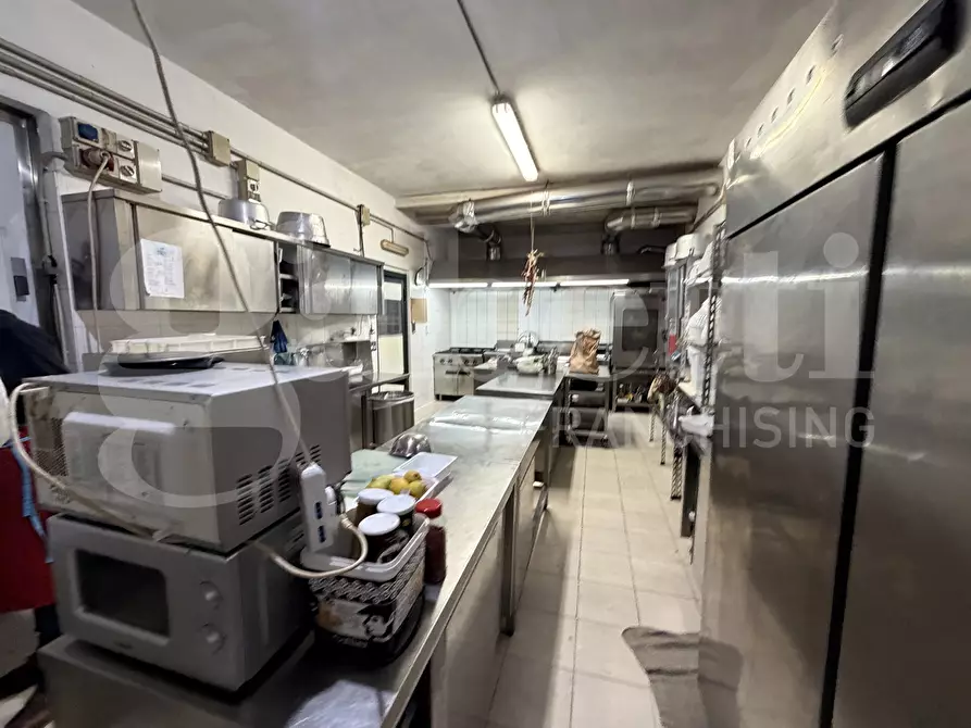 Immagine 8 di Bar / Ristorante in vendita  in Via Montezebio, 4 a Giulianova