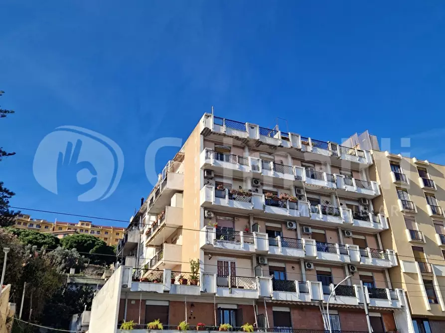 Immagine 28 di Appartamento in vendita  in Viale LibertÃ , 341 a Messina