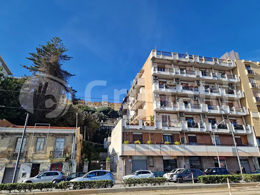 Immagine 1 di Appartamento in vendita  in Viale LibertÃ , 341 a Messina