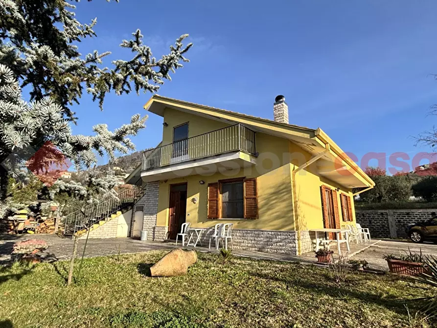 Immagine 3 di Villa in vendita  in Via valle dâuovo, 3 a Fumone