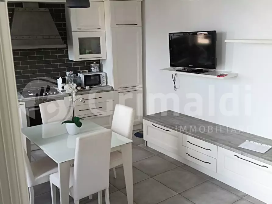 Immagine 5 di Appartamento in vendita  in Via Cassia a Roma