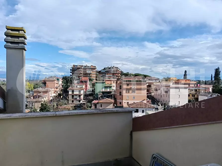 Immagine 39 di Appartamento in vendita  in Via Cassia a Roma