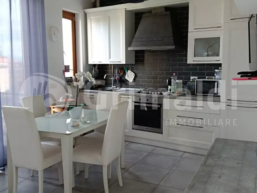 Immagine 3 di Appartamento in vendita  in Via Cassia a Roma