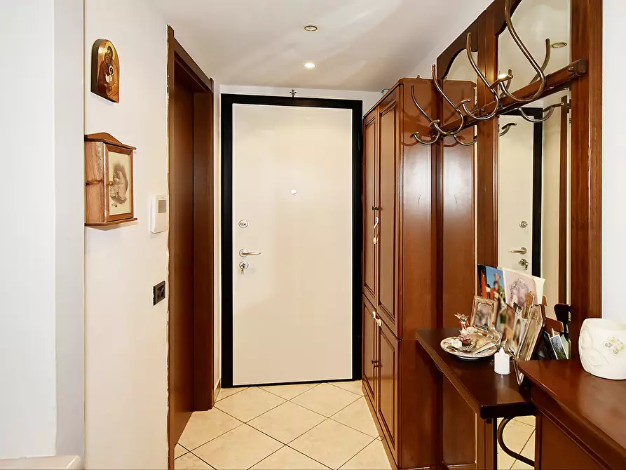 Immagine 3 di Appartamento in vendita  in Viale FULVIO TESTI, 89 a Milano
