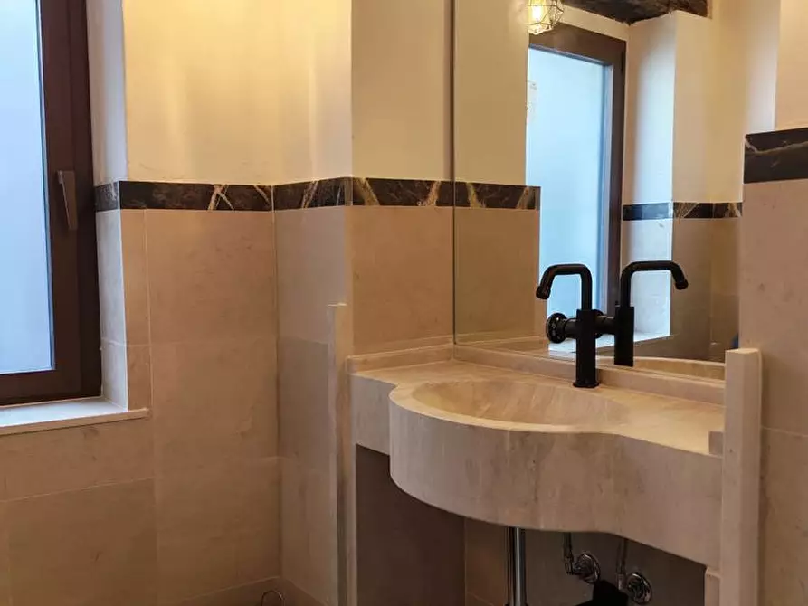 Immagine 8 di Appartamento in affitto  in Via salomone, 34 a Siracusa