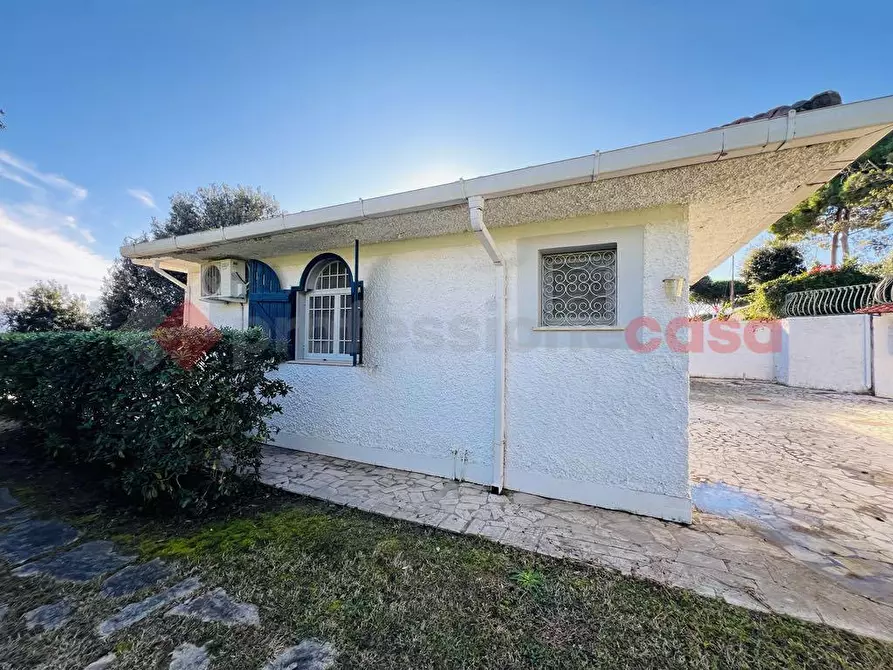 Immagine 41 di Villa in vendita  in Via TERRACINA, 50 a San Felice Circeo