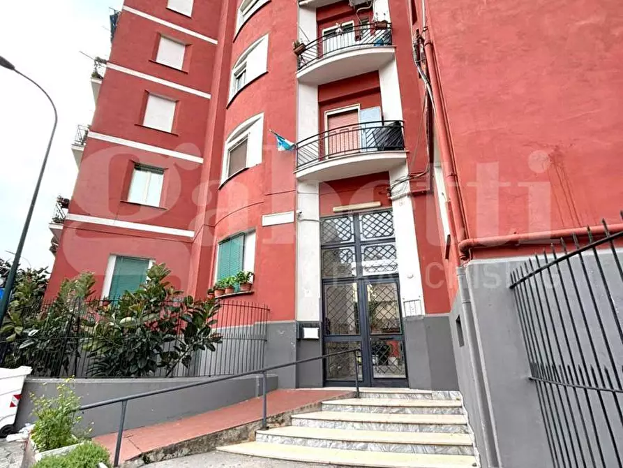 Immagine 1 di Appartamento in vendita  in Via ponti rossi a Napoli