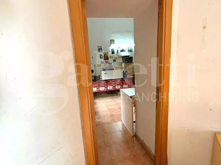 Immagine 8 di Appartamento in vendita  in Via ponti rossi a Napoli