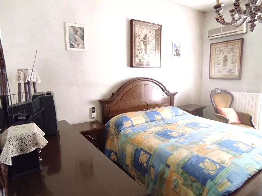 Immagine 12 di Appartamento in vendita  in Via FRANCESCO DE AMBROSIO a San Severo